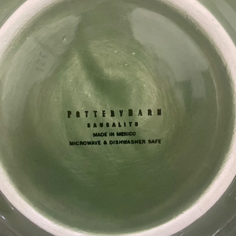 Pottery Barn Sausalito Green Plate Stoneware Made in Mexico 10